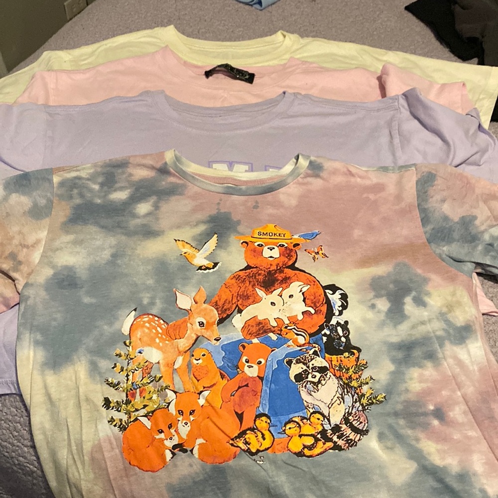 Girls crop top size large lot
